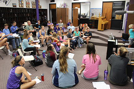 Cast learns new music from Oklahoma